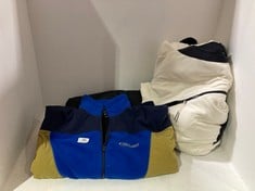 3 X ASSORTED COATS TO INCLUDE FLEECE ZIP JACKET BLUE - SIZE S - TOTAL RRP £359