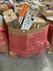 PALLET OF ASSORTED ITEMS TO INCLUDE GREENWORKS POLE SAW / HEDGE TRIMMER (ZONE 2) (KERBSIDE PALLET DELIVERY)