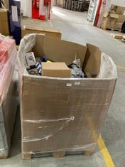 PALLET OF ASSORTED CAR ITEMS TO INCLUDE SEALEY BRAKE PEDAL DEPRESSOR - DVSA APPROVED (ZONE 3) (KERBSIDE PALLET DELIVERY)