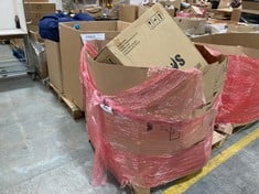 PALLET OF ASSORTED MEDICAL / HEALTH ITEMS TO INCLUDE AIDAPT FOLDING WALKING FRAME (UNWHEELED) TO INCLUDE HOMECRAFT SAVANAH RAISED TOILET SEAT (ZONE 4) (KERBSIDE PALLET DELIVERY)