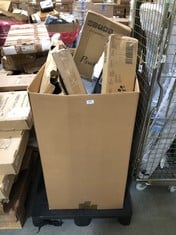 PALLET OF ASSORTED PET ITEMS TO INCLUDE PAWHUT PET TRAVEL STROLLER (ZONE 4) (KERBSIDE PALLET DELIVERY)