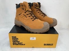 DEWALT STEEL TOE CAP AND PLATE MENTOR SAFETY BOOTS IN HONEY SIZE 8