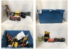 BOX OF ASSORTED TOOL ITEMS TO INCLUDE DEWALT DCG405 125MM ANGLE GRINDER BARE UNIT