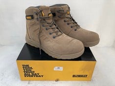 DEWALT STEEL TOE CAP AND COMP PLATE LIMA SAFETY BOOTS IN STONE SIZE 9