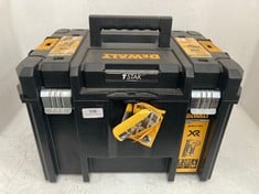 DEWALT 18V LITHIUM ION 2.0AH DCN701D2 CORDLESS ELECTRICIANS CABLE STAPLE GUN KIT RRP- £269.94