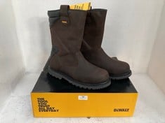 DEWALT STEEL TOE CAP AND PLATE RIGGER SAFETY BOOTS IN BROWN SIZE 11