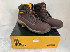 DEWALT NON METALLIC TOE AND PLATE HAMMER SAFETY BOOTS IN BROWN SIZE 11