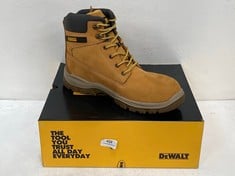 DEWALT STEEL TOE CAP AND PLATE TITANIUM SAFETY BOOTS IN HONEY SIZE 12