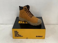 DEWALT STEEL TOE CAP AND PLATE MENTOR SAFETY BOOTS IN HONEY SIZE 7