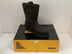 DEWALT STEEL TOE CAP AND PLATE RIGGER SAFETY BOOTS IN BROWN SIZE 7