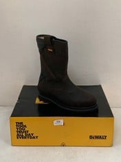 DEWALT STEEL TOE CAP AND PLATE RIGGER SAFETY BOOTS IN BROWN SIZE 7