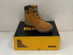 DEWALT STEEL TOE CAP AND PLATE TITANIUM SAFETY BOOTS IN HONEY SIZE 9