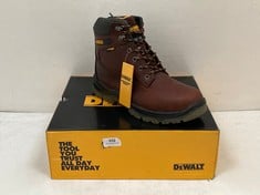 DEWALT STEEL TOE CAP AND PLATE TITANIUM SAFETY BOOTS IN TAN SIZE 10