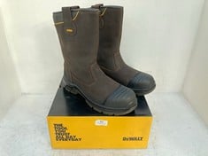 DEWALT COMPOSITE TOE AND PLATE MILLINGTON SAFETY BOOTS IN BROWN SIZE 9 - RRP £110