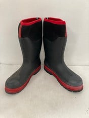 DICKIES LANDMASTER PRO SAFETY WELLINGTONS IN SIZE UK 12- IN COLOUR BLACK/RED- RRP £91