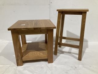 HALLOWOOD FURNITURE CAMBERLEY OAK BREAKFAST BAR STOOL TO INCLUDE HALLOWOOD WAVERLY OAK SMALL COFFEE TABLE TOTAL RRP £187