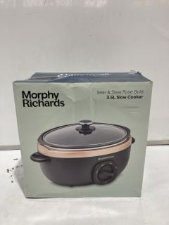 1 X BOX OF ITEMS TO INCLUDE MORPHY RICHARDS 3.5L SLOW COOKER