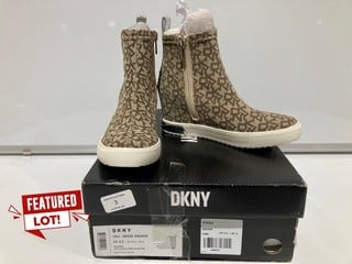 PREMIUM DESIGNER APPAREL TO INCLUDE DKNY CALI WEDGE ANKLE BOOT  UK 3 TOTAL RRP £150