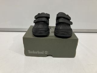 PREMIUM DESIGNER APPAREL TO INCLUDE TIMBERLAND BLACK TODDLER TRAINERS UK 4.5 TOTAL RRP  £135