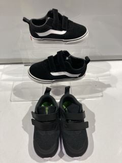 NIKE EVERYDAY PLUS WHITE ANKLE SOCKS + VANS WARD V SIZE 9 + NIKE TRAINERS BLACK SIZE 10.5