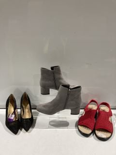 LOTUS BLACK/GLITTER HEELS + CUSHION-WALK SANDALS RED SIZE 7 + LASCANA HEELED BOOTS GREY SIZE 5.5