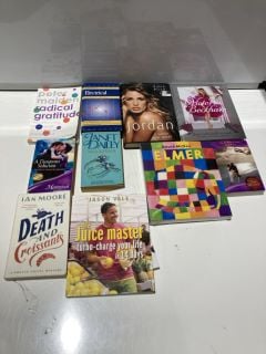 1 X BOX OF BOOKS TO INCLUDE KATIE PRICE JORDAN