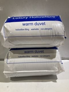 2 X LUXURY HOLLOWFIBRE DUVET