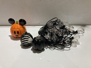 1 X BOX OF HALLOWEEN ITEMS TO INCLUDE FAKE PUMPKINS