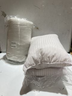 3 X BEDDING ITEMS TO INCLUDE PILLOWS