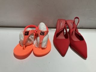 1 X BOX OF WOMENS SHOES TO INCLUDE CALVIN KLEIN JEANNE NEOPRENE+PATENT ORANGE SIZE 3.5