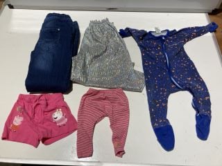 1 X BOX OF CHILDRENS GIRLS CLOTHING TO INCLUDERED NIKE SHORTS SIZE 24 MONTHS