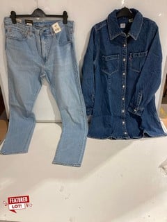 2 X LEVI CLOTHING ITEMS TO INCLUDE SLIM TAPER JEANS SIZE 36 X 34 AND ALL IN ONE DENIM OUTFIT SIZE L