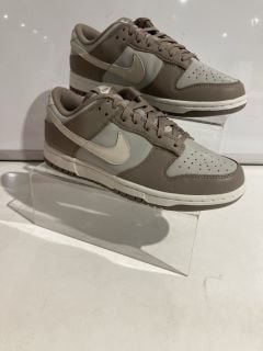 1 X NIKE DUNK LOWS IN BONE BEIGE SIZE 5 APPROX RRP £260