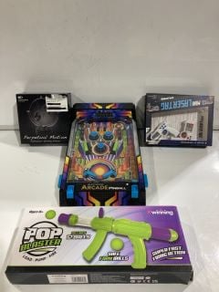 BOX OF ITEMS TO INCLUDE LIGHT UP PINBALL GAME PERPETUAL MOTION DESK MODELS