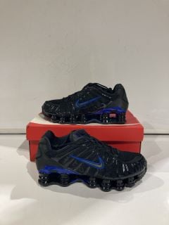 PAIR OF NIKE SHOX TL UK SIZE 8 BLACK/BLUE