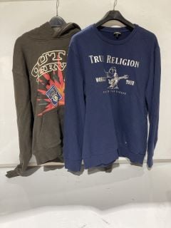 BOX OF CLOTHING TO INCLUDE NEW RELIGION SWEAT TOP BLUE SIZE L