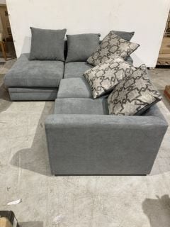 CORNER SOFA IN GREY TO INCLUDE VARIOUS CUSHIONS