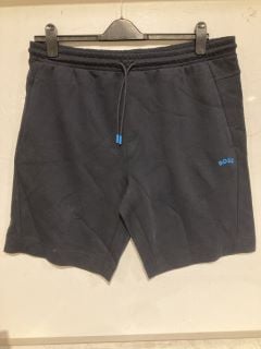 BOX OF PREMIUM DESIGNER APPAREL TO INCLUDE HUGO BOSS AG SHORTS SIZE XXXL RRP £130