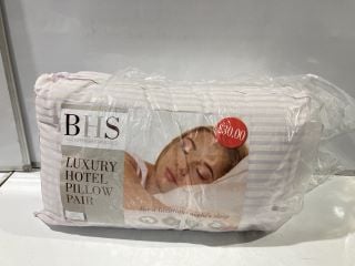 2 BHS HOTEL QUALITY PILLOW PAIR