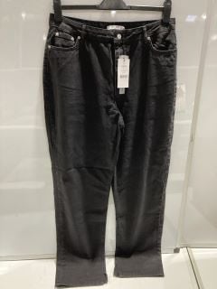 BOX OF PREMIUM DESIGNER APPAREL TO INCLUDE NAKED BLACK JEANS SIZE 42