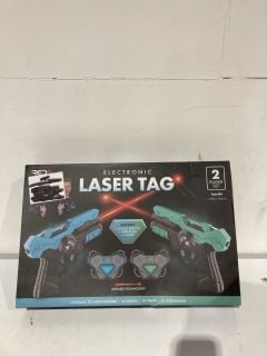 BOX OF ITEMS TO INCLUDE RED5 ELECTRONIC LASER TAG