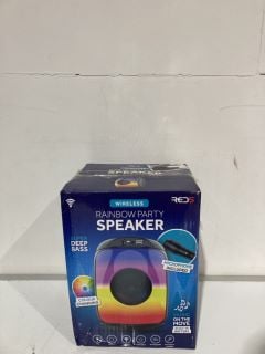 BOX OF ITEMS TO INCLUDE WIRELESS TYPHOON 101 SPEAKER