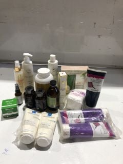 A BOX OF ASSORTED ITEMS TO INCLUDE ACTIPUR ANTI-IMPERFECTIONS RITUAL CLEANSING GEL & BB CREAM