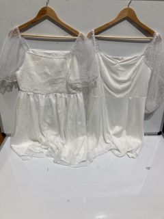 BOX TO INCLUDE WHITE SHIRT/DRESS SIZE 2XL