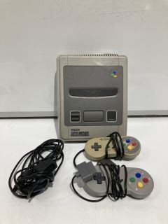 SUPER NINTENDO CONSOLE WITH WIRES & CONTROLLER