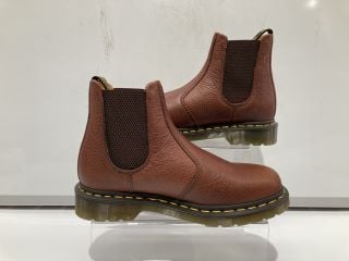 DR MARTENS BOOTS SIZE 5, EASYFIT SHOES SIZE 7