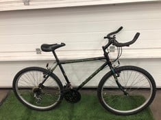 RALEIGH OUTLANDER GENTS RIGID FRAME MOUNTAIN BIKE, 20" FRAME, 26" WHEELS,21 SPEED THUMB SHIFT GEARS.::: LOCATION - FRONT FLOOR(COLLECTION OR OPTIONAL DELIVERY AVAILABLE)