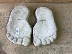 FOOT STEPPING STONES - COLLECTION ONLY - LOCATION FLOOR