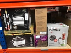 QUANTITY OF ITEMS TO INCLUDE BREVILLE BLEND ACTIVE PERSONAL BLENDER & SMOOTHIE MAKER | 350W | 2 PORTABLE BLEND ACTIVE BOTTLES (600ML) | LEAK PROOF LIDS | WHITE & GREEN [VBL246]: LOCATION - B RACK