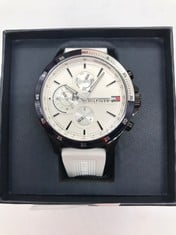 TOMMY HILFIGER MENS ANALOGUE MULTIFUNCTION QUARTZ WATCH FOR MEN WITH SILICONE BRACELET: LOCATION - A RACK